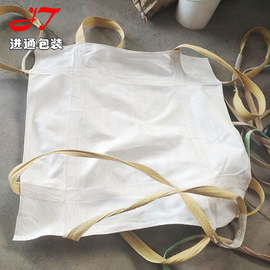 化工(gōng)吊裝軟(ruan)托盤